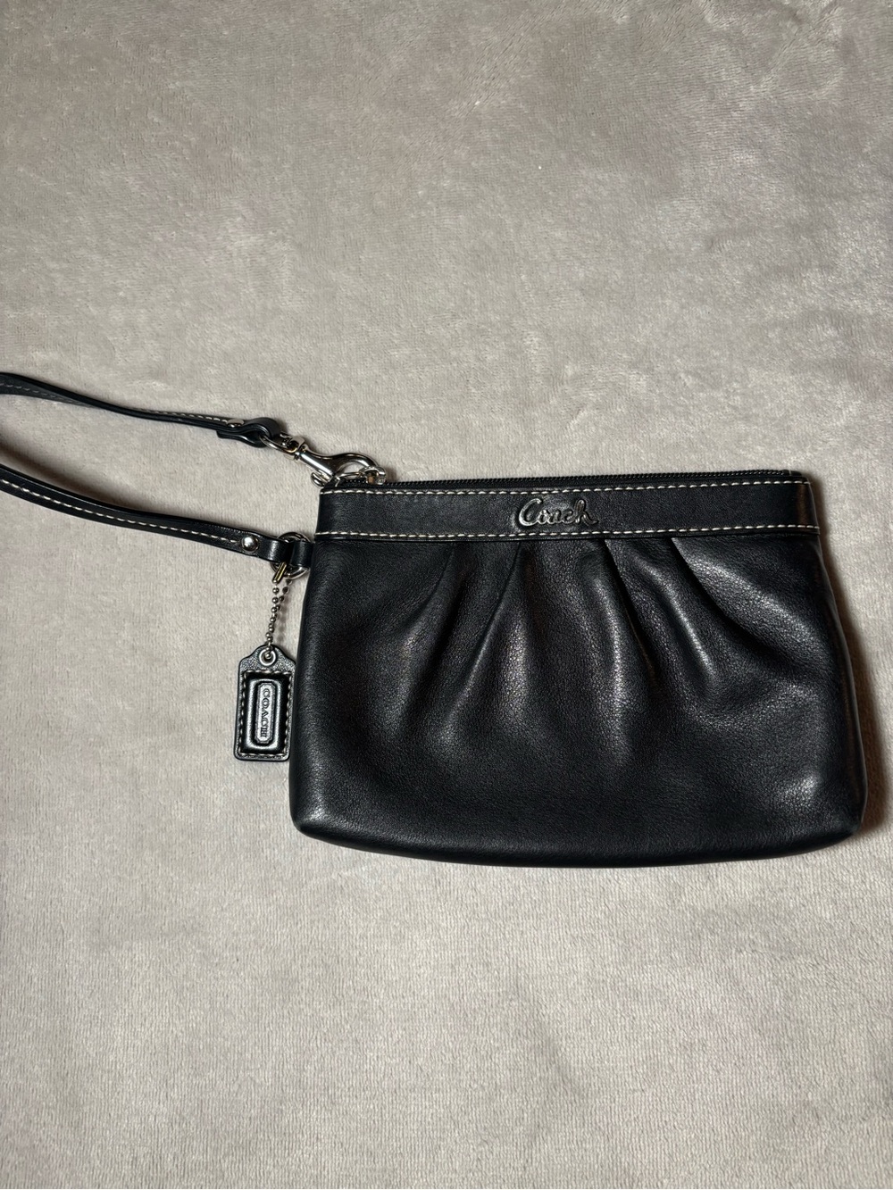 Coach vintage black leather wristlet wallet